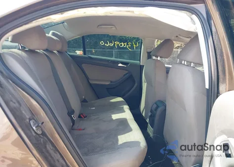 2014 Volkswagen Jetta 2.0L S z USA, uszkodzony, nr VIN 3VW2K7AJ0EM303736